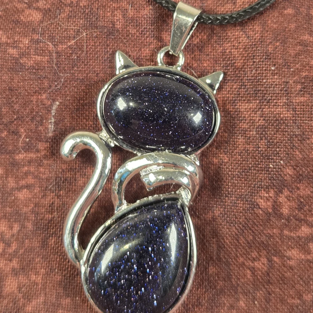 Elegant Silver and Blue Cat Pendant Necklace